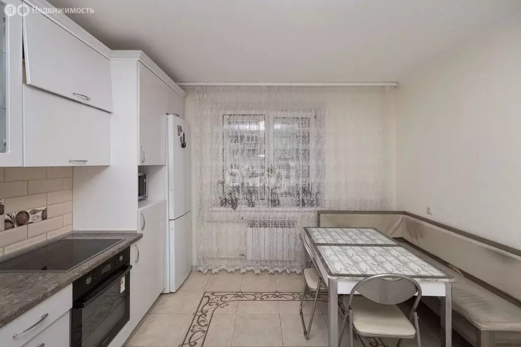 3-комнатная квартира: Тюмень, улица Московский Тракт, 165 (87 м) - Фото 2