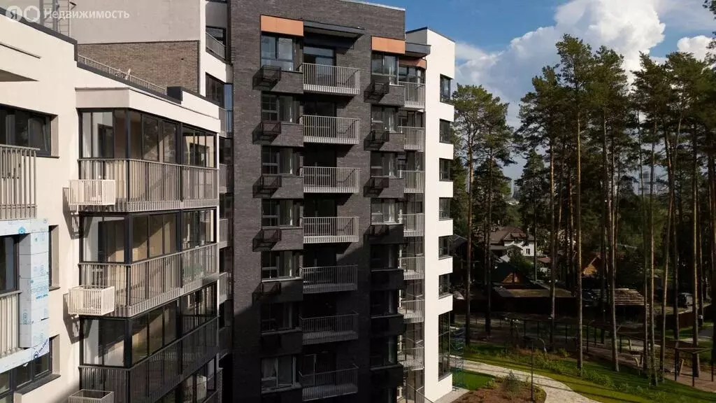 2-комнатная квартира: Екатеринбург, Косотурская улица, 1В/2 (84 м) - Фото 1