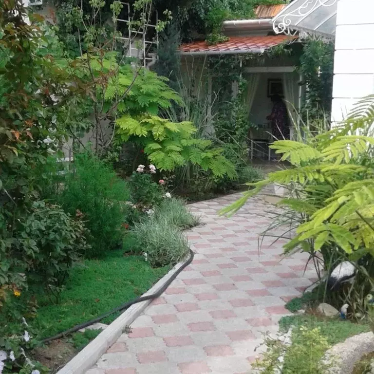 Дом в Крым, Евпатория ул. Демышева, 76/15 (100 м) - Фото 2