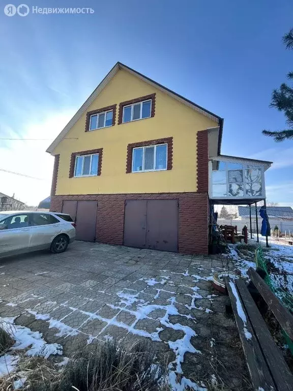 Дом в деревня Прудки, улица Будёновка, 27 (246 м) - Фото 1