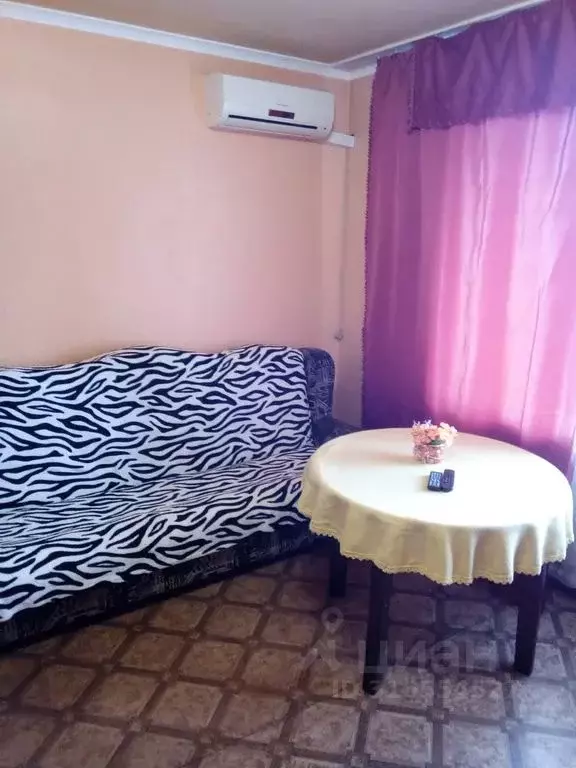 1-к кв. Самарская область, Сызрань ул. Смирницкой, 39 (33.0 м) - Фото 0