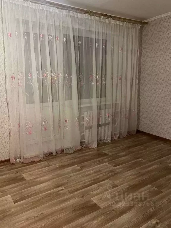 1-к кв. Белгородская область, Старый Оскол Космос мкр, 3А (34.0 м) - Фото 1