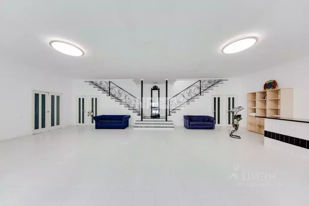 Коттедж в Московская область, Одинцовский городской округ, д. Барвиха, ... - Фото 1