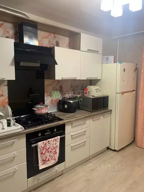 1-к кв. Курганская область, Курган Заозерный жилрайон, 6А мкр, 10 ... - Фото 0