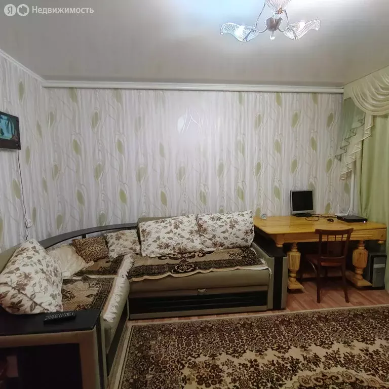 3-комнатная квартира: Екатериновка, переулок Советов, 26 (77 м) - Фото 0