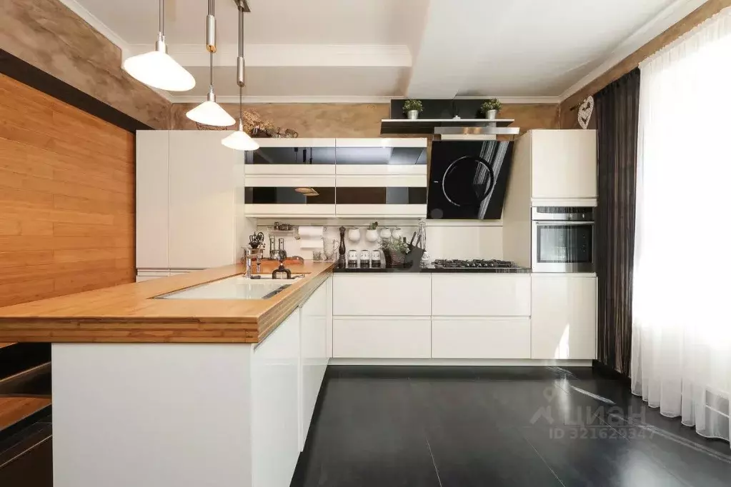 Дом в Калининградская область, Калининград Коломенская ул., 13 (320 м) - Фото 1