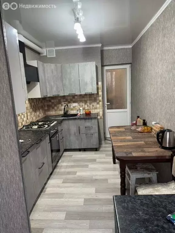 4-комнатная квартира: Яркое Поле, Спортивная улица, 19 (74 м) - Фото 1