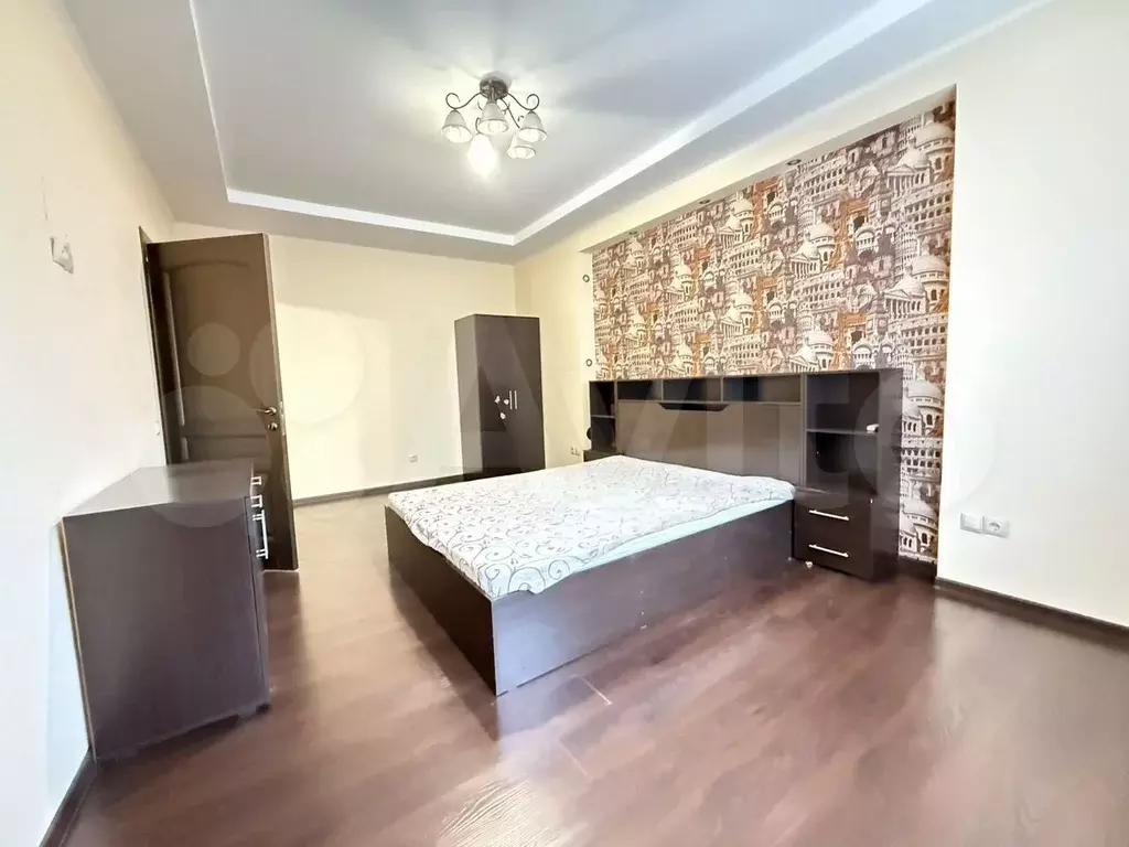 3-к. квартира, 78,1 м, 1/10 эт. - Фото 1