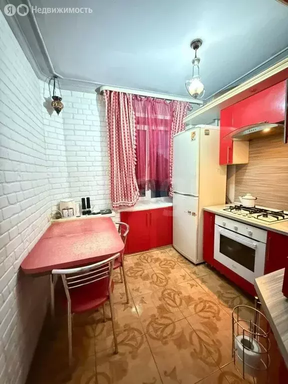 3-комнатная квартира: Валуйки, улица Курячего, 24/11 (54.5 м) - Фото 0