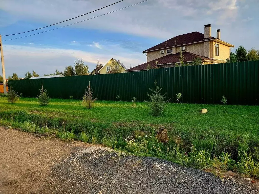 Участок в Московская область, Мытищи городской округ, с. Марфино ул. ... - Фото 1