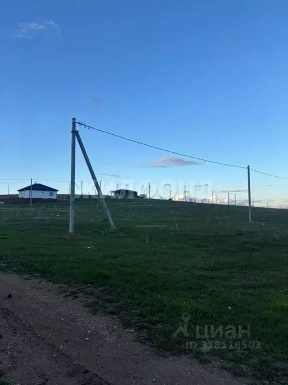 Участок в Севастополь с. Полюшко, ул. Юрия Линкина (4.0 сот.) - Фото 1