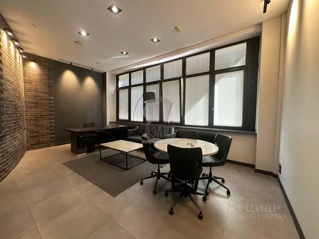 Помещение свободного назначения в Москва Гжатская ул., 2 (576 м) - Фото 1