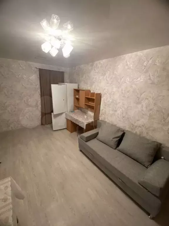 Комната 16 м в 3-к., 2/4 эт. - Фото 1