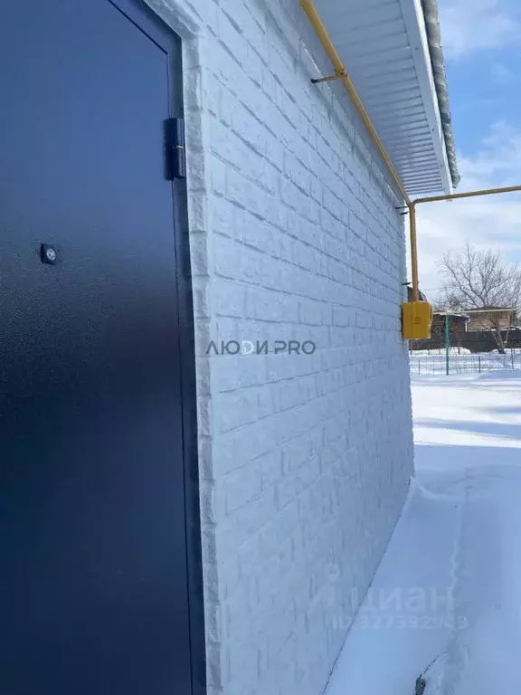 Дом в Саратовская область, Энгельсский район, Красноярское ... - Фото 2