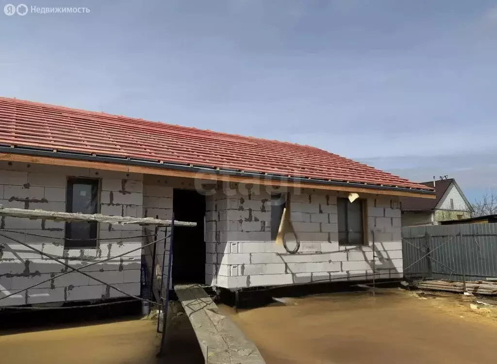 Дом в Курган, Ленинградская улица (120 м) - Фото 1