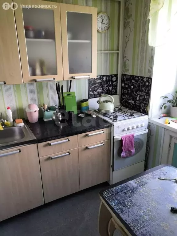 4-комнатная квартира: Якутск, улица Дзержинского, 25/1 (61.7 м) - Фото 0