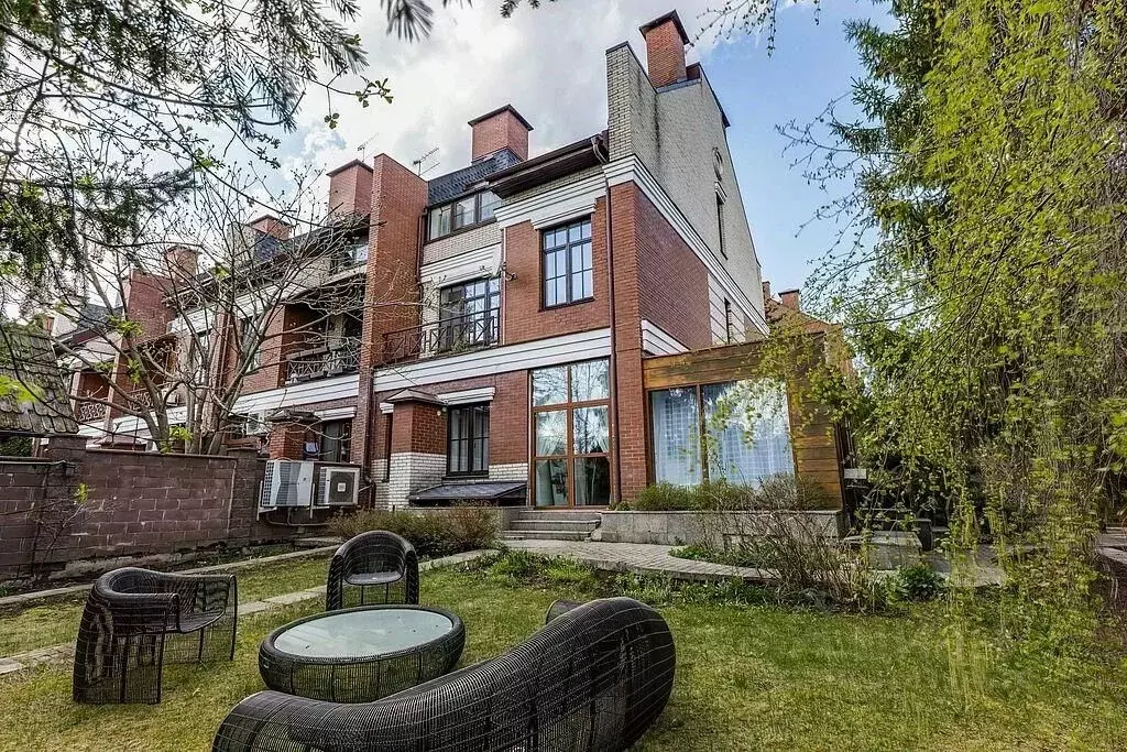 Таунхаус в Московская область, Одинцовский городской округ, д. ... - Фото 1