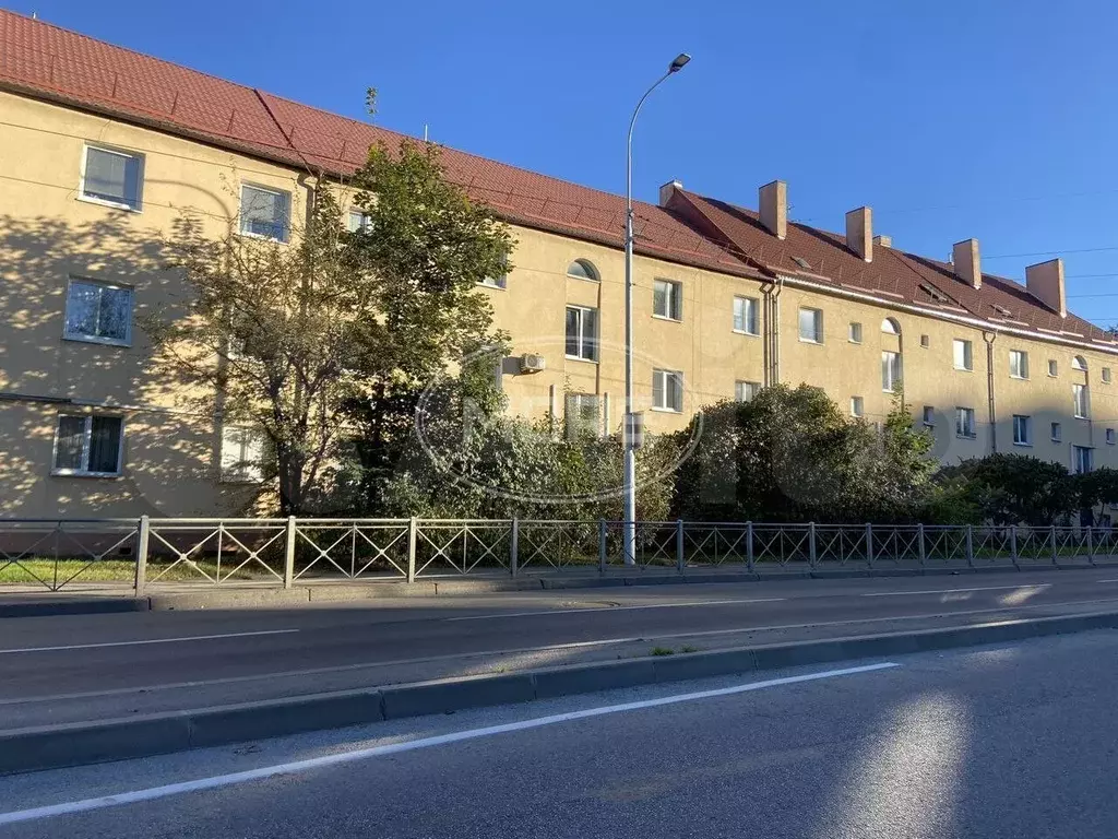 3-к. квартира, 66 м, 3/3 эт. - Фото 1