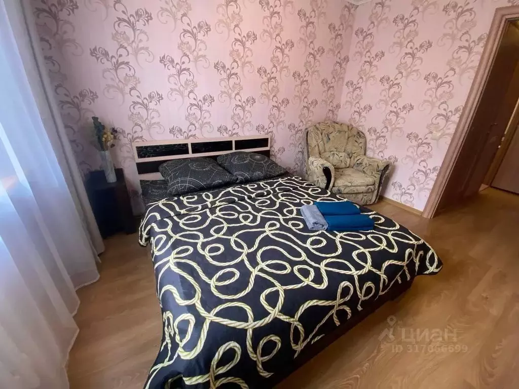 2-к кв. Вологодская область, Череповец Октябрьский просп., 50 (50.0 м) - Фото 1