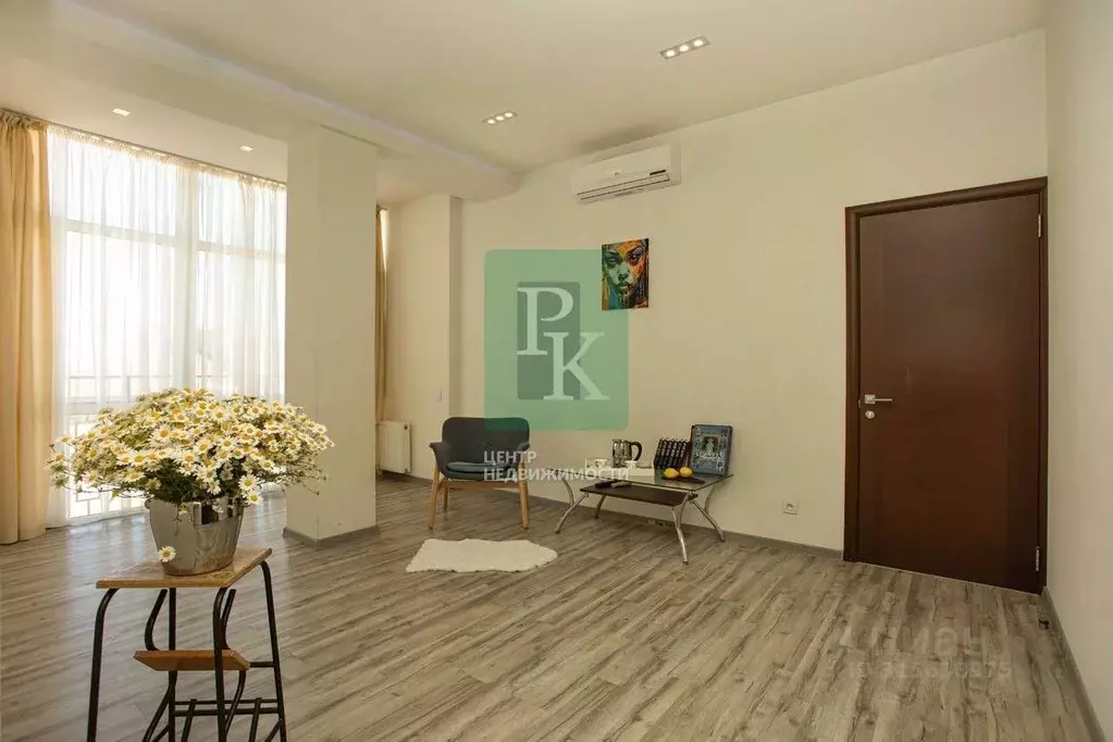 2-к кв. Севастополь ул. Щитовая, 45 (62.1 м) - Фото 0