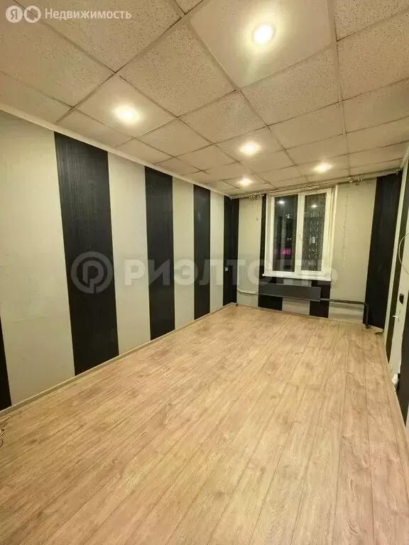 2-комнатная квартира: Мончегорск, набережная Климентьева, 13 (554 м) - Фото 1