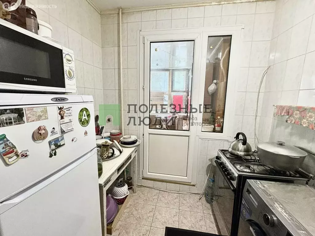 3-комнатная квартира: Белгород, микрорайон Радуга, 2-й Садовый ... - Фото 2