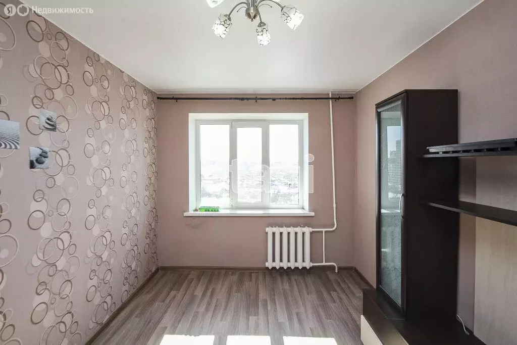 4-комнатная квартира: Тюмень, улица Муравленко, 9с1 (92.4 м) - Фото 1