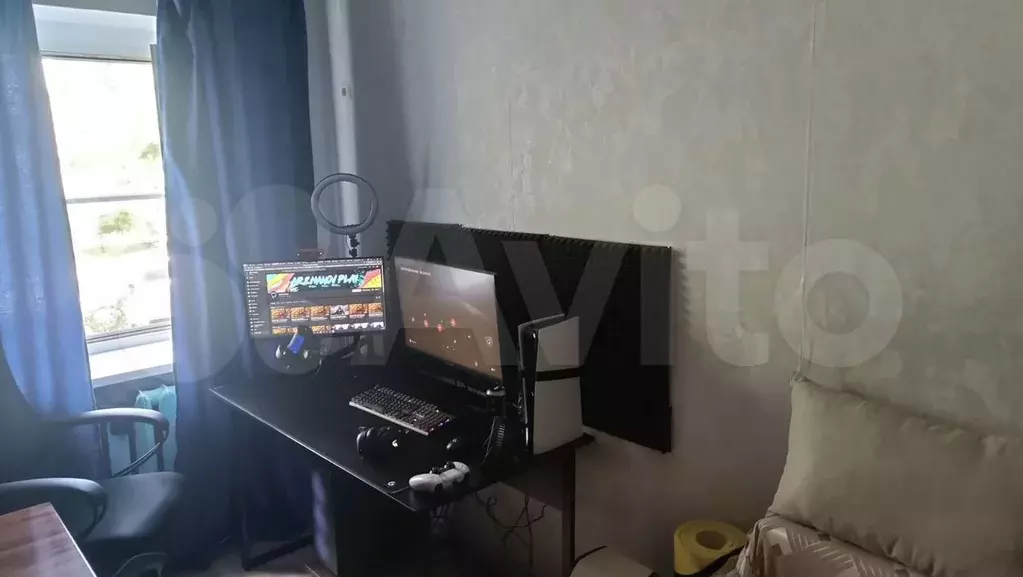 Комната 23,9 м в 3-к., 1/5 эт. - Фото 1