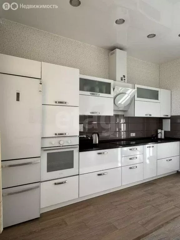 3-комнатная квартира: Иркутск, улица Дыбовского, 8/11 (88.3 м) - Фото 1