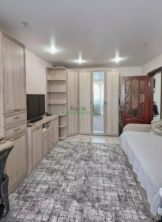 2-к кв. Саратовская область, Балаково Трнавская ул., 5 (43.2 м) - Фото 0