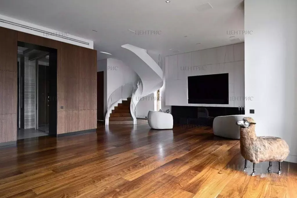 6-к кв. Москва ул. Усачева, 11И (342.4 м) - Фото 1