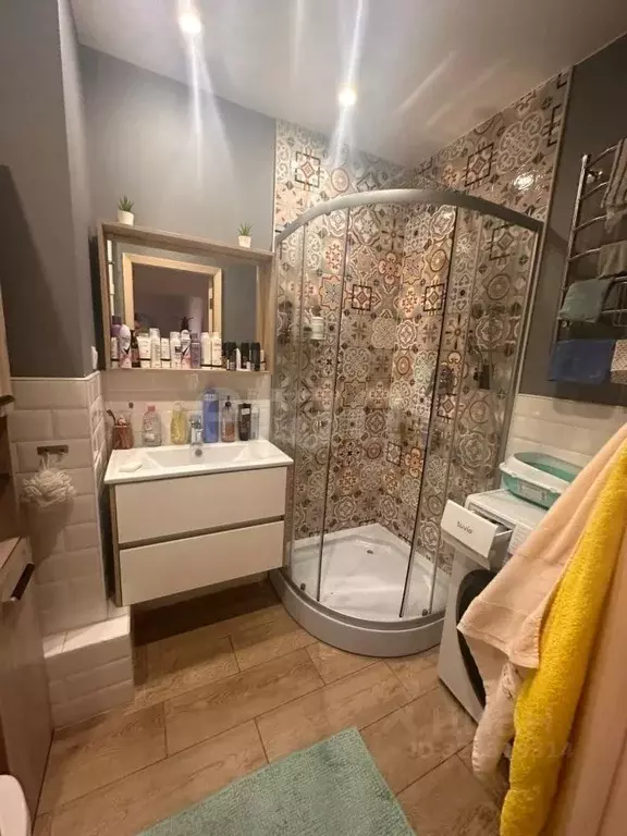 2-к кв. Свердловская область, Екатеринбург ул. Краснолесья, 76 (61.5 ... - Фото 1