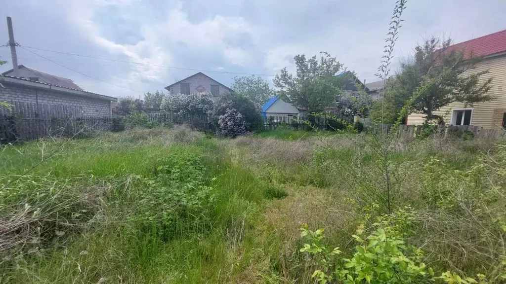 Участок в Волгоградская область, Волжский Латекс СНТ, ул. 29-я, 500 ... - Фото 0