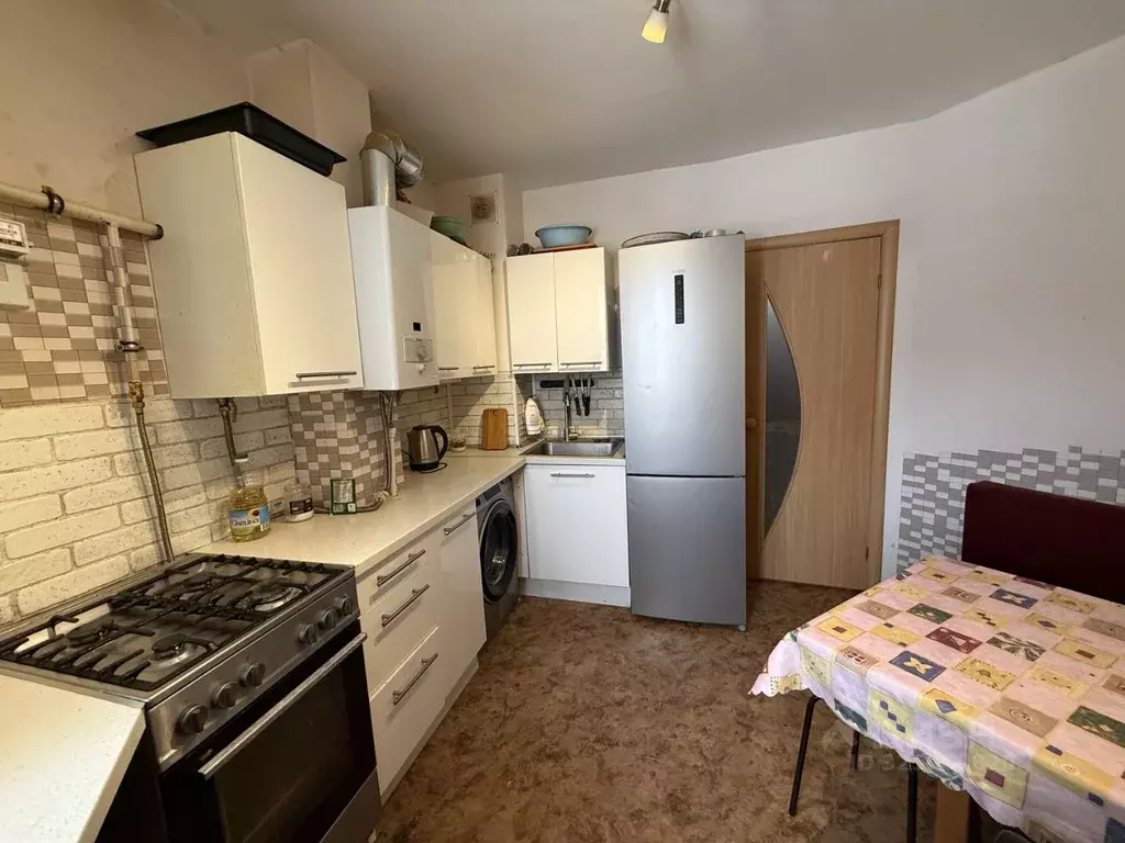 2-к кв. Московская область, Клин ул. Профсоюзная, 13к3 (48.3 м) - Фото 1