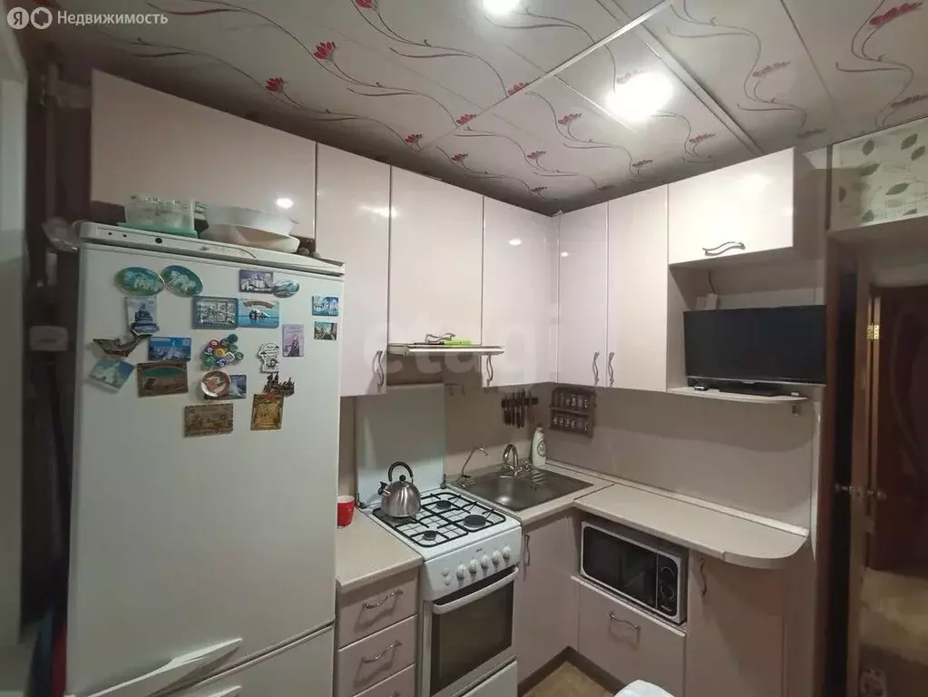 3-комнатная квартира: Архангельск, исторический район Соломбала, улица ... - Фото 2