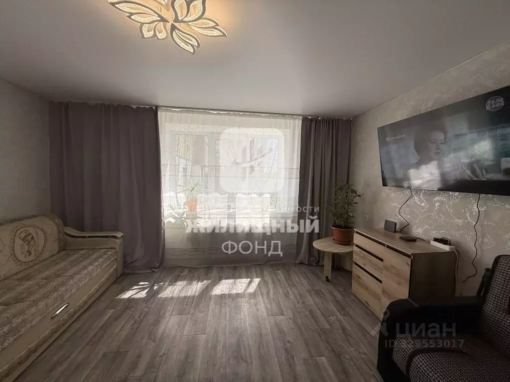 1-к кв. Саратовская область, Энгельс 2-й мкр, 40 (35.0 м) - Фото 1