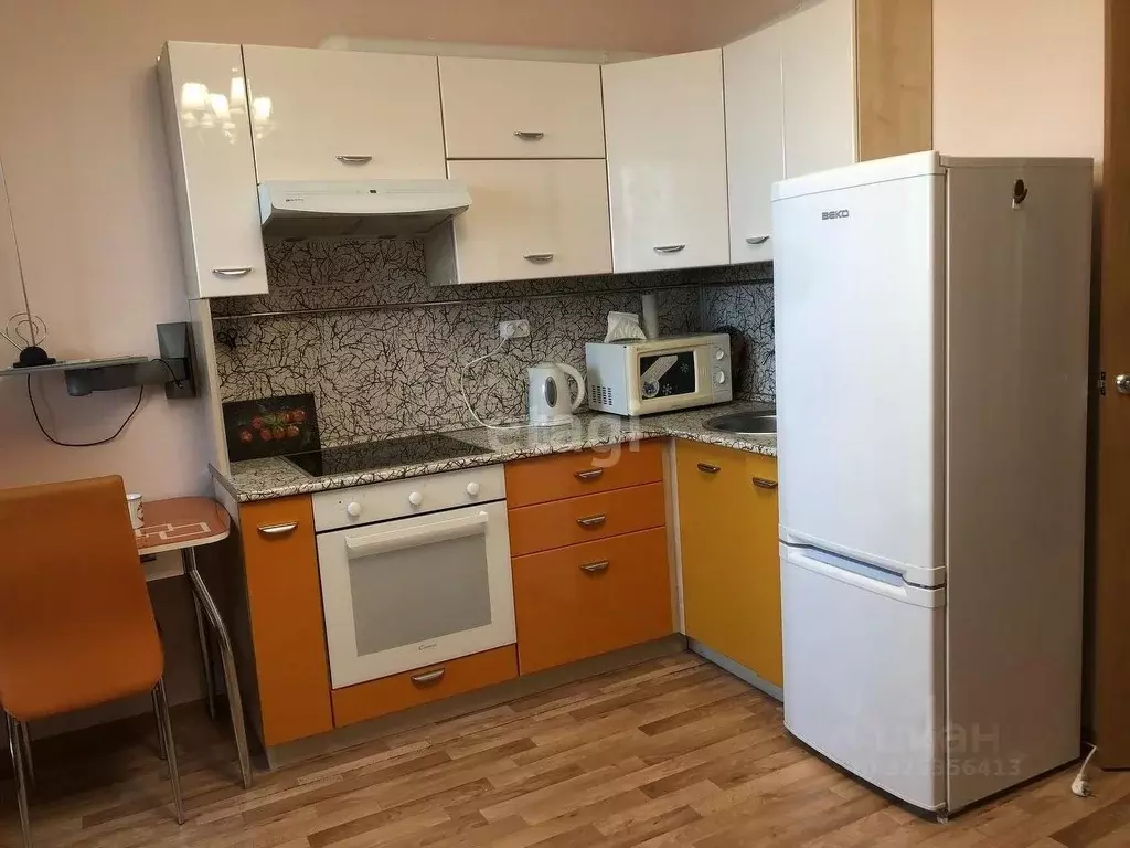 Студия Тюменская область, Тюмень ул. Верхнетарманская, 1 (17.0 м) - Фото 1