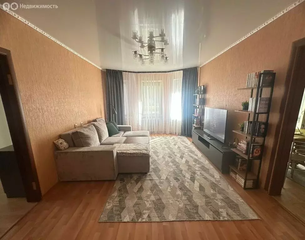 2-комнатная квартира: Радужный, 3-й квартал, 10 (64 м) - Фото 0