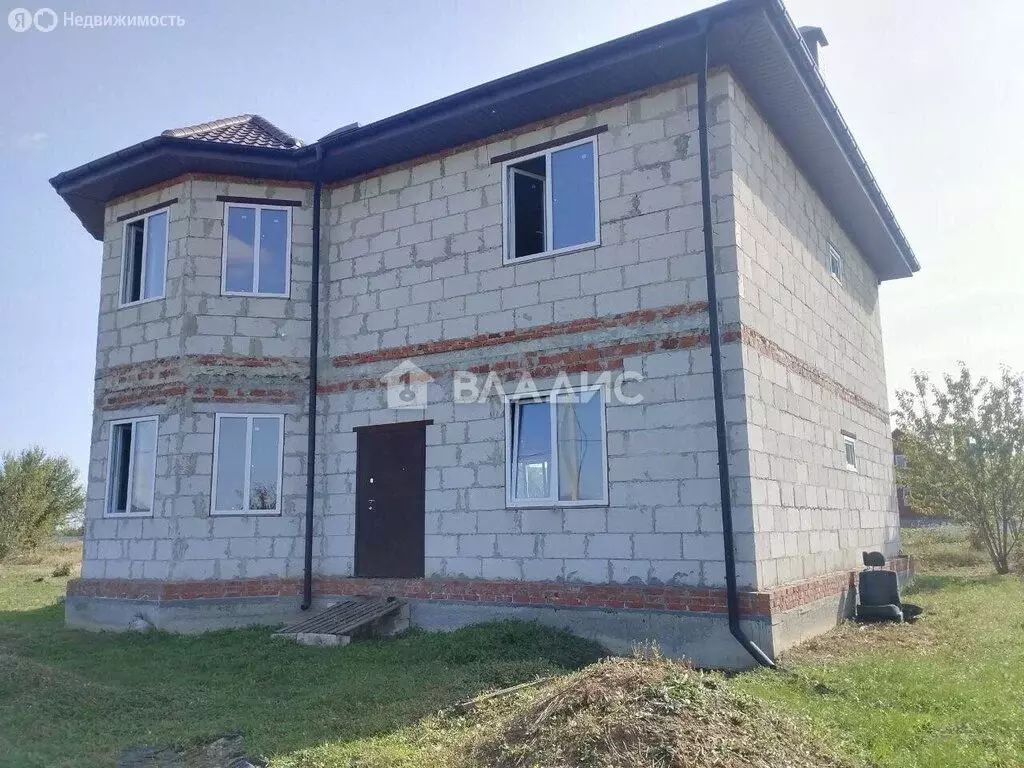 Дом в Драгунское, Проходная улица, 4 (215 м) - Фото 1
