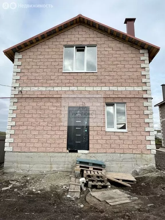 Дом в село Агаповка, Пролетарская улица (140 м) - Фото 0