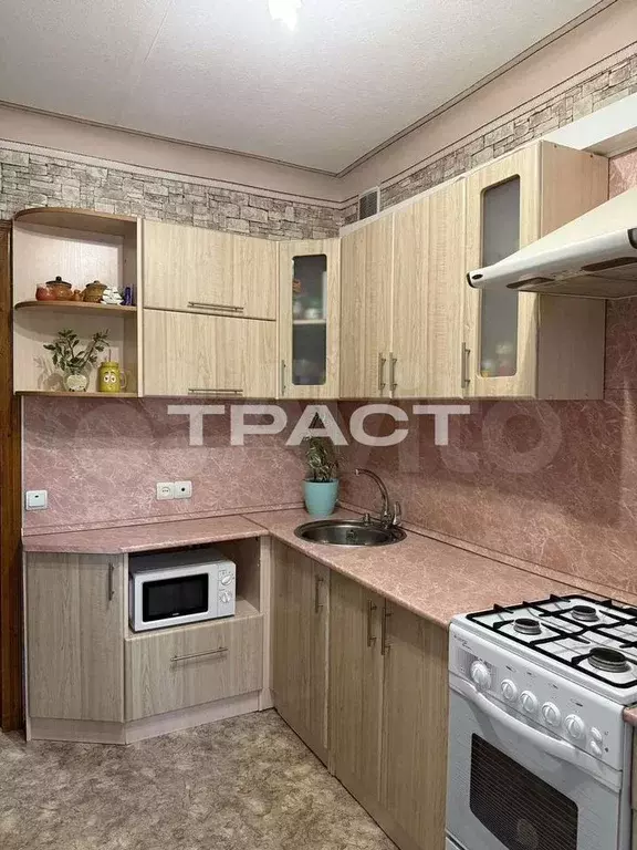 2-к. квартира, 47 м, 1/9 эт. - Фото 0