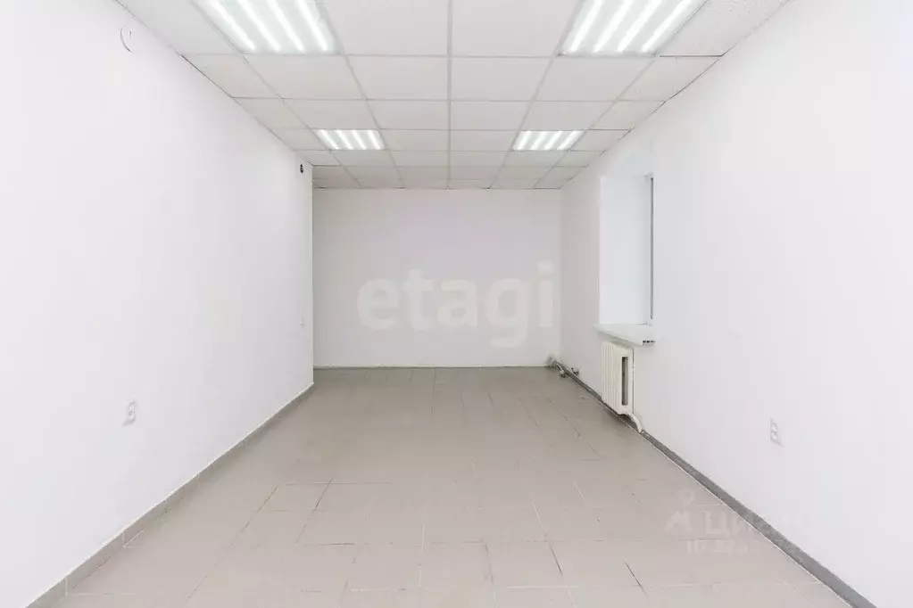 Офис в Тюменская область, Тюмень Садовая ул., 122 (45 м) - Фото 1