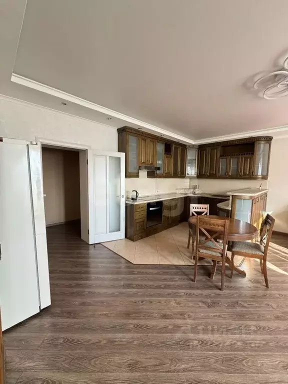 2-к кв. Алтай, Горно-Алтайск ул. Петра Сухова (70.0 м) - Фото 1