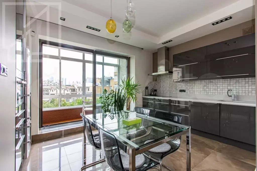 3-к. квартира, 90 м, 7/9 эт. - Фото 1