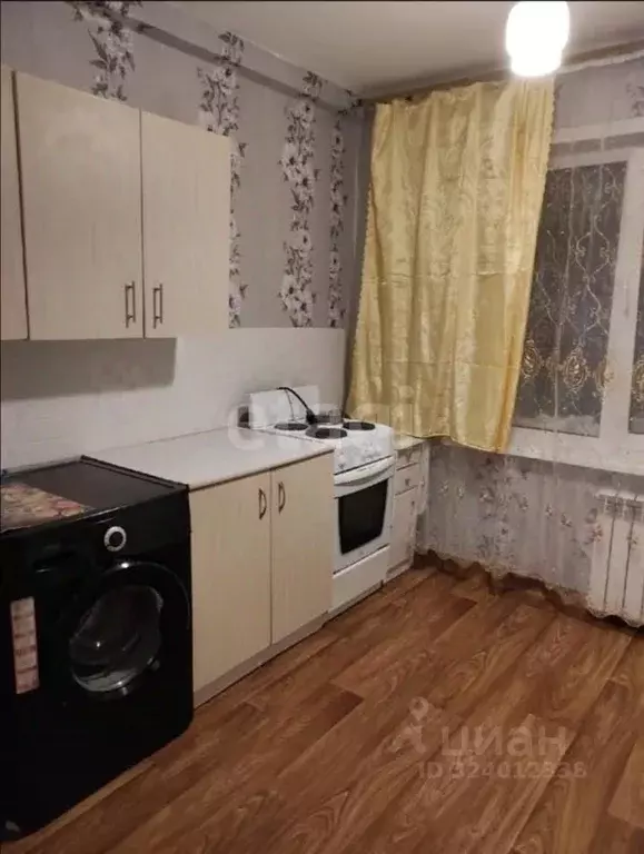 1-к кв. Кемеровская область, Юрга Томская ул., 5 (33.5 м) - Фото 1