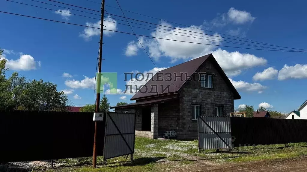 Дом в Башкортостан, Иглинский сельсовет, с. Иглино ул. Комарова (120 ... - Фото 1