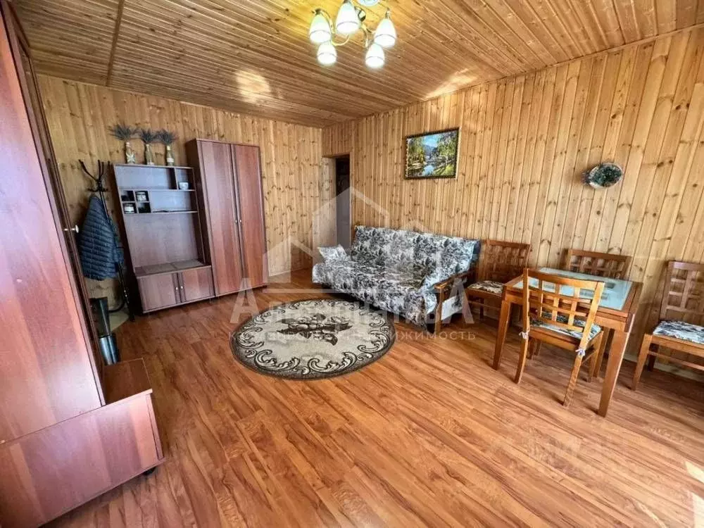 3-к кв. Ставропольский край, Кисловодск Линейная ул. (61.0 м) - Фото 1