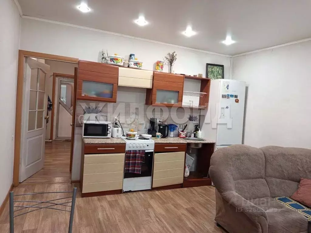 Дом в Хакасия, Абакан Красноармейская ул. (57 м) - Фото 2