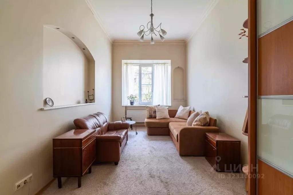 3-к кв. Санкт-Петербург 10-я Васильевского острова линия, 13 (73.0 м) - Фото 0