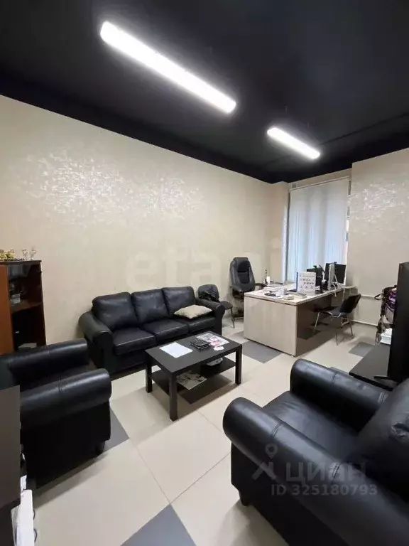 Офис в Московская область, Одинцовский городской округ, Новоивановское ... - Фото 1